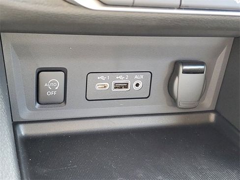 New 2025 Nissan Sentra SR w/ Midnight Edition image 21