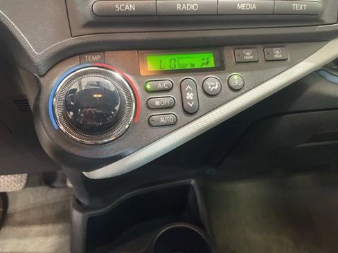 Used 2012 Toyota Prius C Two image 15