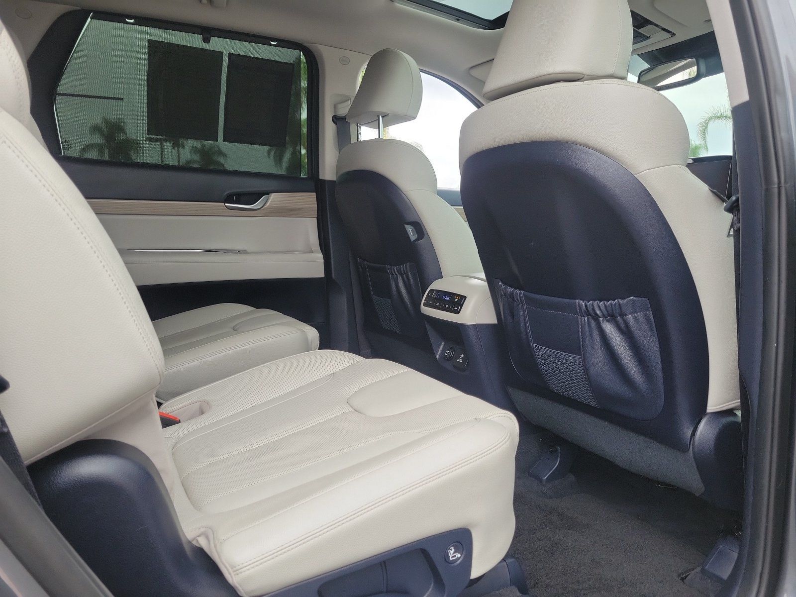 Used 2022 Hyundai Palisade SEL w/ Premium Package FWD image 23