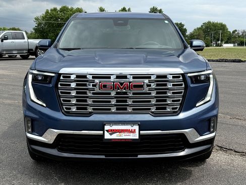 Used 2025 GMC Acadia Denali AWD/4WD image 8