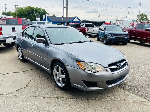 Used 2009 Subaru Legacy 2.5i Special Edition AWD/4WD image 6