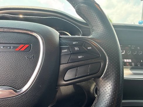 Used 2022 Dodge Challenger GT RWD image 8