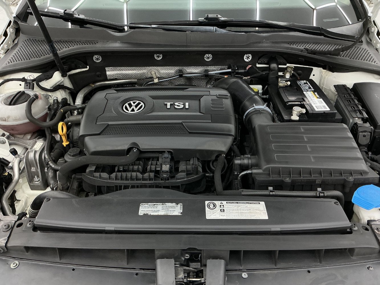 Used 2016 Volkswagen Golf S FWD image 41
