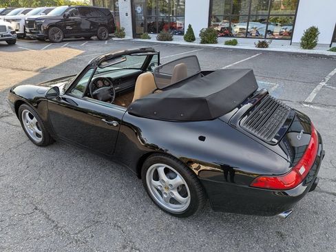 Used 1997 Porsche 911 Carrera RWD image 50