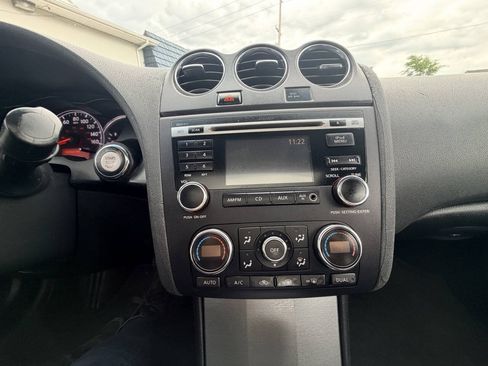 Used 2011 Nissan Altima 2.5 S w/ 2.5S Premium Pkg FWD image 7