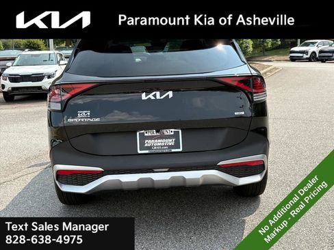 New 2025 Kia Sportage EX image 5