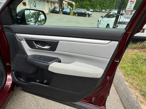 Used 2017 Honda CR-V LX image 14