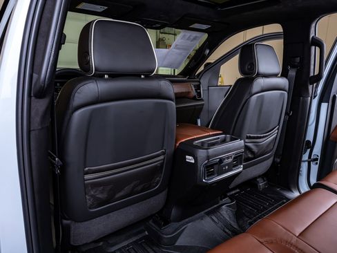 Used 2026 GMC Sierra 3500 Denali Ultimate AWD/4WD image 35