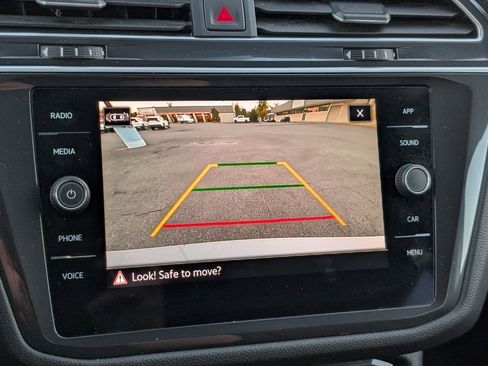 Used 2024 Volkswagen Tiguan SE R-Line w/ MDO Package, Three-Row image 19