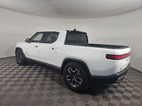 Used 2022 Rivian R1T Adventure image 3