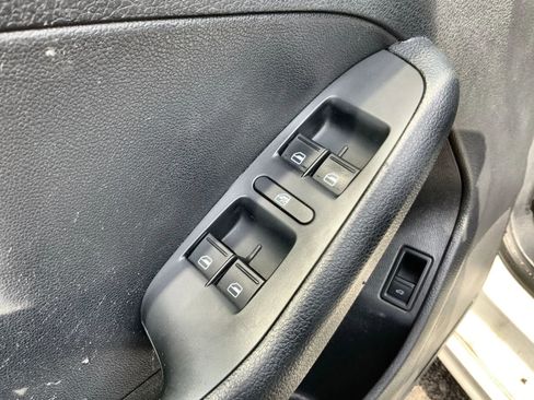 Used 2016 Volkswagen Jetta S FWD image 12