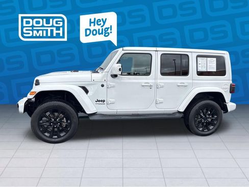 Used 2021 Jeep Wrangler Unlimited Sahara AWD/4WD image 1