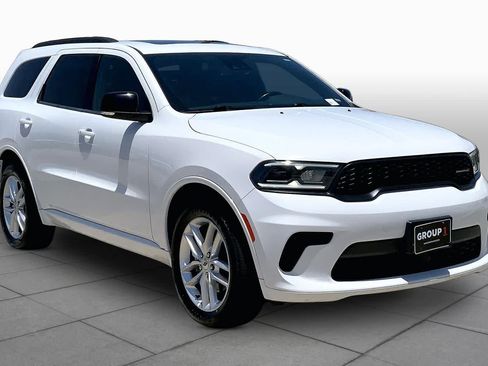Used 2024 Dodge Durango GT AWD/4WD image 3