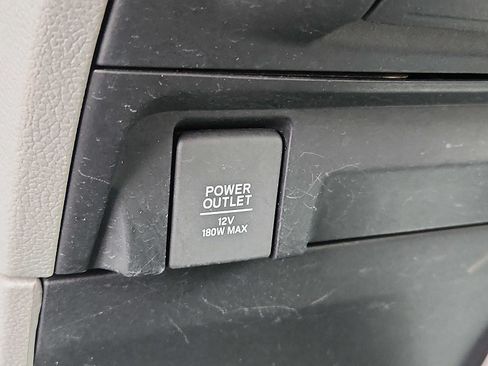 Used 2018 Honda Odyssey LX image 25