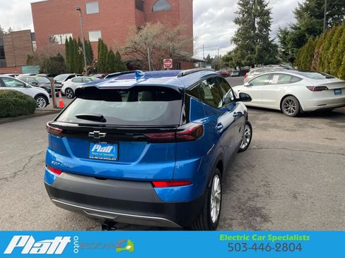 Used 2023 Chevrolet Bolt EUV LT image 9