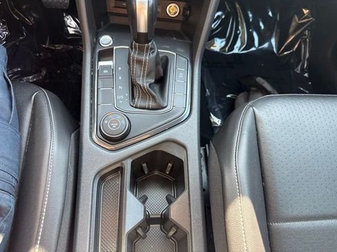 Used 2021 Volkswagen Tiguan SE w/ Panoramic Sunroof Package AWD/4WD image 12
