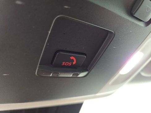 Used 2025 Toyota Camry LE image 27