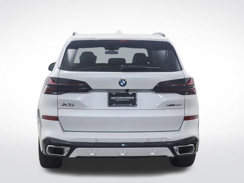 Used 2026 BMW X5 xDrive40i w/ M Sport Package AWD/4WD image 4