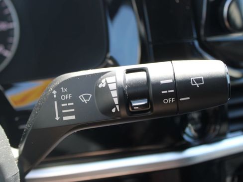 Used 2025 Nissan Pathfinder SL image 41