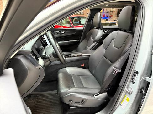 Used 2024 Volvo XC60 T8 Core AWD/4WD image 25