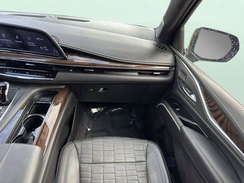 Used 2022 Cadillac Escalade ESV Premium Luxury Platinum w/ Heavy-Duty Trailer Package image 51