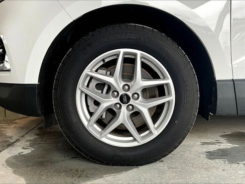 Used 2024 Ford Edge SEL w/ Convenience Package image 7