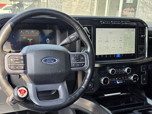 Used 2023 Ford F350 Lariat w/ Lariat Ultimate Package AWD/4WD image 8