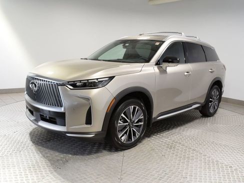 Used 2026 INFINITI QX60 Luxe w/ Family Package AWD/4WD image 3