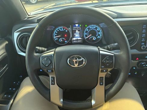 Used 2023 Toyota Tacoma Limited image 11