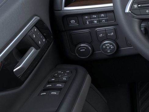 New 2026 Chevrolet Suburban High Country image 22