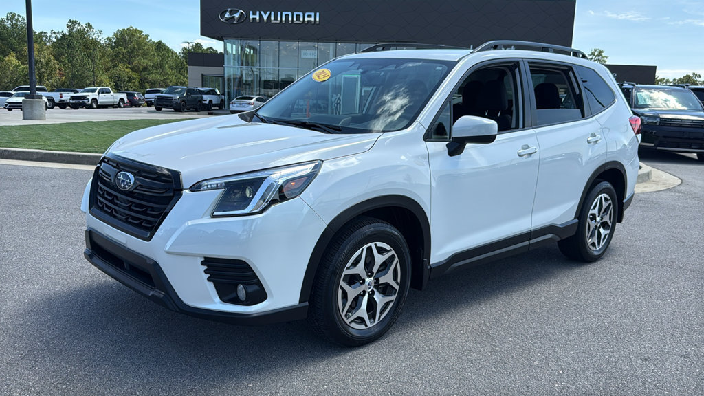 Used 2023 Subaru Forester Premium w/ Popular Package #3 AWD/4WD image 3