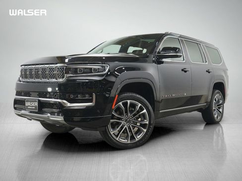 Used 2024 Jeep Grand Wagoneer Series III w/ Flexible Seating Group AWD/4WD image 1