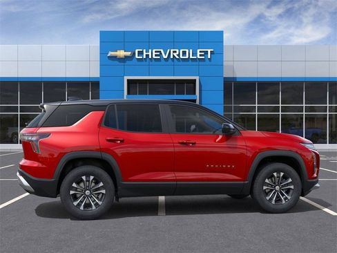 New 2026 Chevrolet Equinox LT w/ Convenience Package II AWD/4WD image 5