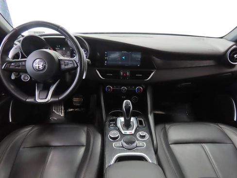 Used 2022 Alfa Romeo Giulia Sprint RWD image 14
