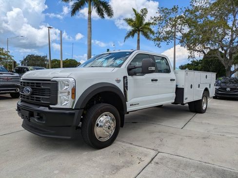New 2025 Ford F450 XL image 2