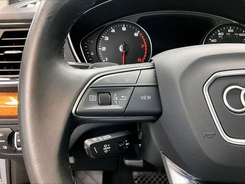 Used 2023 Audi Q5 2.0T Premium w/ Convenience Package image 23