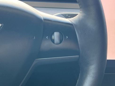 Used 2023 Tesla Model Y Performance AWD/4WD image 30