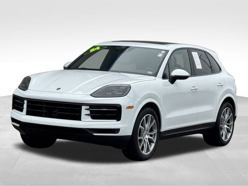 Used 2024 Porsche Cayenne image 37