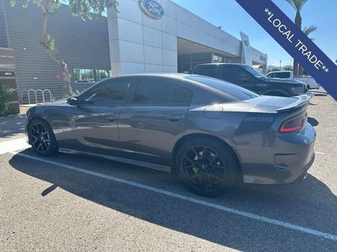 Used 2019 Dodge Charger Scat Pack w/ Daytona Edition Group RWD image 3