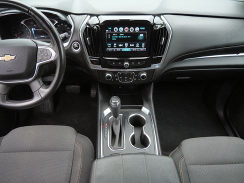 Used 2018 Chevrolet Traverse LT AWD/4WD image 10