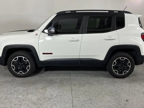 Used 2016 Jeep Renegade Trailhawk w/ Cold Weather Group AWD/4WD image 6