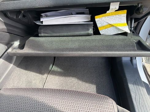 Used 2024 Subaru Outback Premium image 37