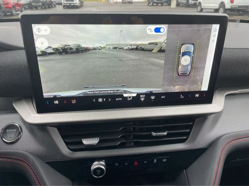 Used 2026 Ford Explorer ST-Line w/ ST-Line Street Pack image 24