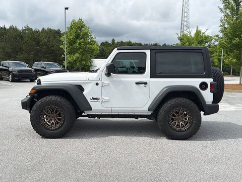 Used 2025 Jeep Wrangler Sport AWD/4WD image 4