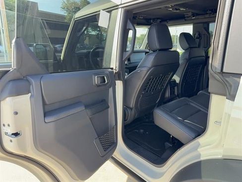 New 2026 Ford Bronco Big Bend w/ Black Diamond Package AWD/4WD image 9