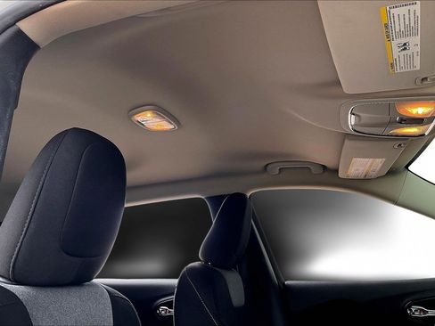 Used 2014 Jeep Cherokee Latitude w/ Cold Weather Group image 27