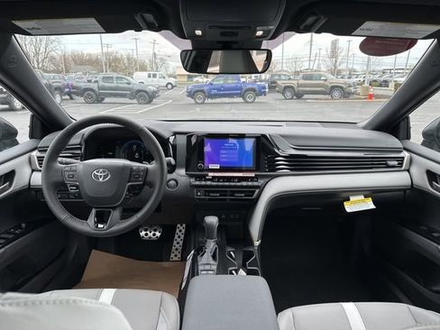 New 2026 Toyota Camry SE image 11