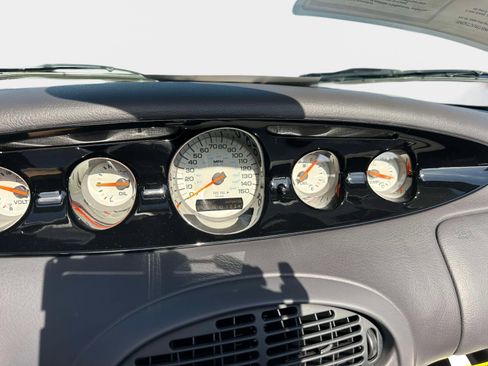 Used 2000 Plymouth Prowler Base image 18