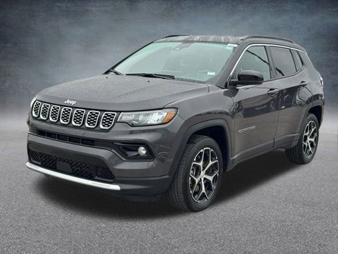 Used 2024 Jeep Compass Limited image 8