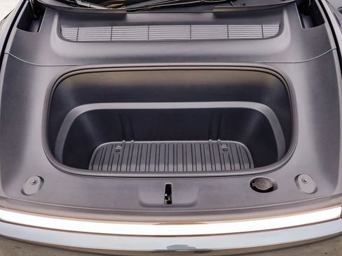 Used 2026 Tesla Model Y Long Range image 31